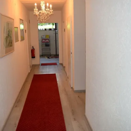Saresma Garni Gernsbach